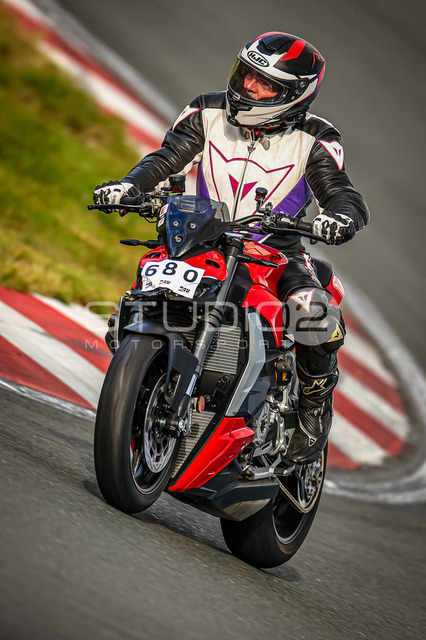 0680-240924_MO-016_680 | Deine Full-Service-Agentur für ✔️Videoproduktionen und ✔️Motorsportfotografie Jetzt Angebot anfragen!