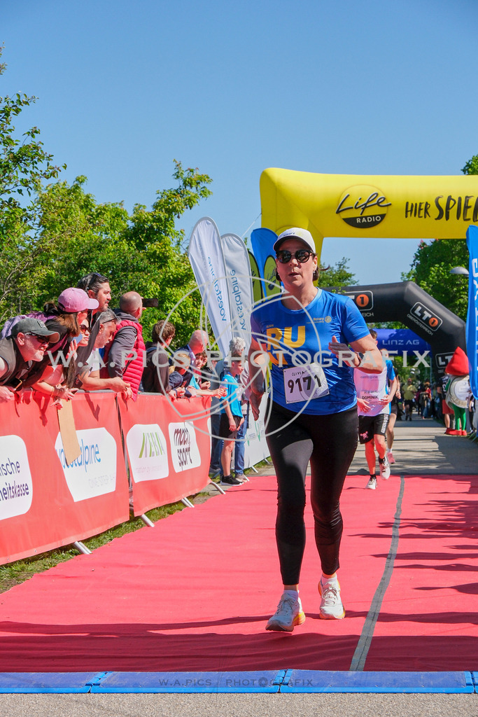 ..... | LINZ,AUSTRIA,27.April 24, Int. 3 Brückenlauf Linz  , Image shows: Photo: WAPICS / Michael ring