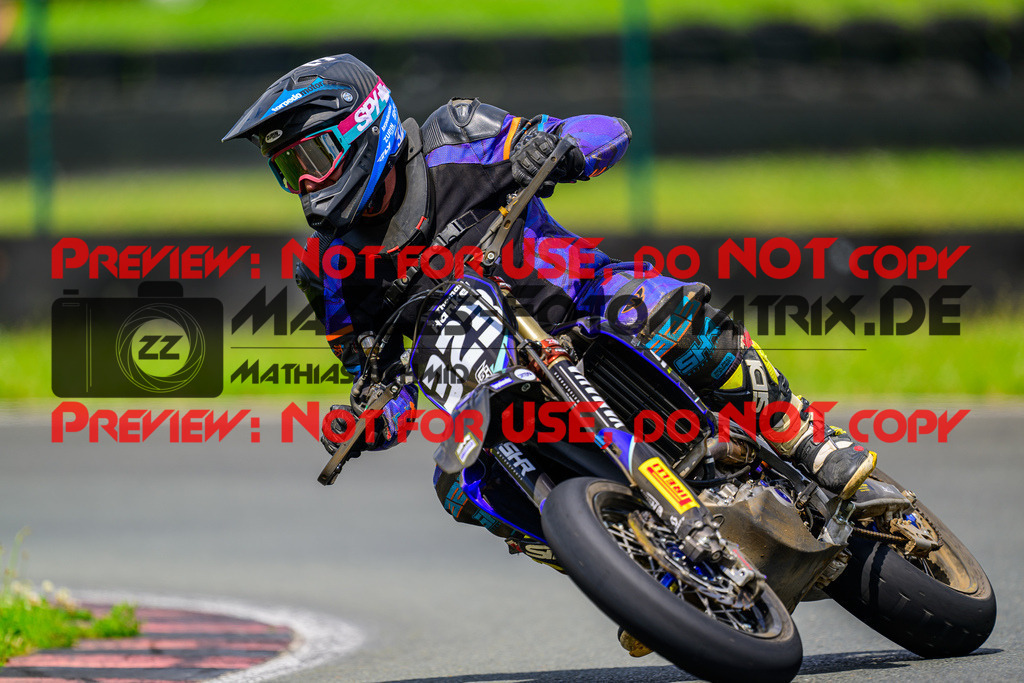 MaZZes_FotoMatrix_240623_6007705_9201 | UE40