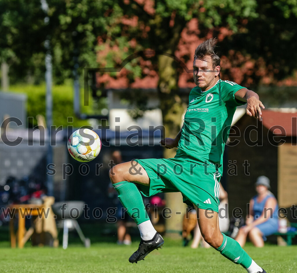 2023-09-10_060_SV_Eichenried_gegen_FC_Eitting | Eichenried, Deutschland, 10.09.2023:
Fußball, Kreisliga 2023 / 2024, 8. Spieltag, SV Eichenried gegen FC Eitting, Endergebnis: 1:2

Foto: Christian Riedel / fotografie-riedel.net