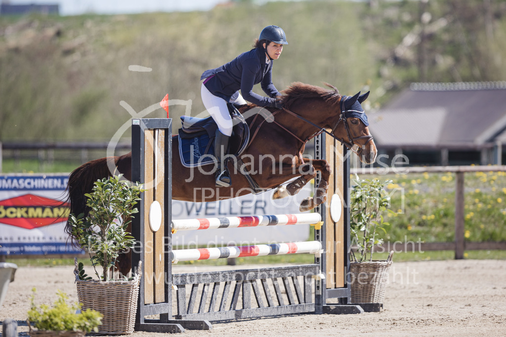 220416_3_A-Springen2-400 | Frühlingsfest der Pferde
Herford
16.April 2022
03/2 Sprigprüfung mit steigenden Anforderungen Kl. A** geschlossen 44-481 RLP
