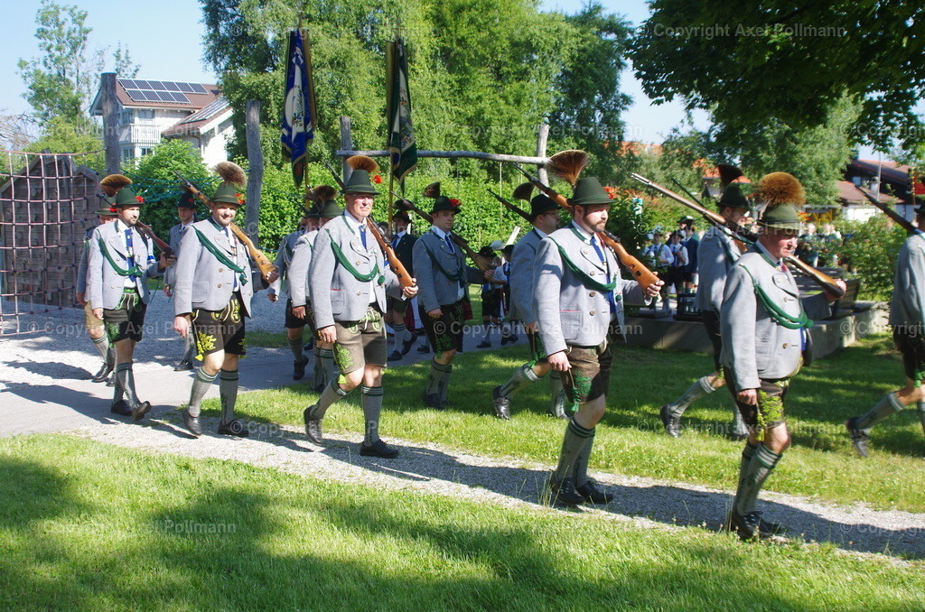 IMGP2837 | fotografiert von Axel PollmannLeonhardi Wallfahrt Benediktbeuern und Murnau, Fronleichnam, Fasching, Landschaft im Loisachtal und Benediktbeuern  - Realisiert mit Pictrs.com
