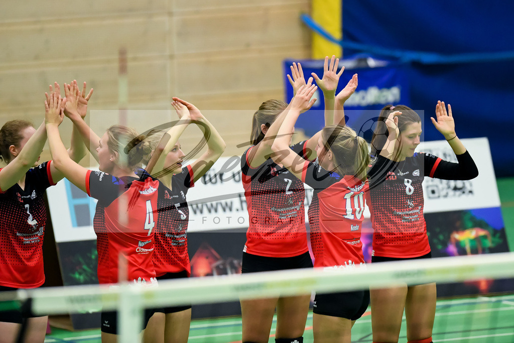 VCOBWA20211106_086 | Volleyball, Frauen:   bei dem Spiel der 3. Liga West zwischen VC Osnabrueck und SV BW Aasee in der Schlosswallhalle am 06.11.2021 in Osnabrueck, Deutschland. - Realisiert mit Pictrs.com