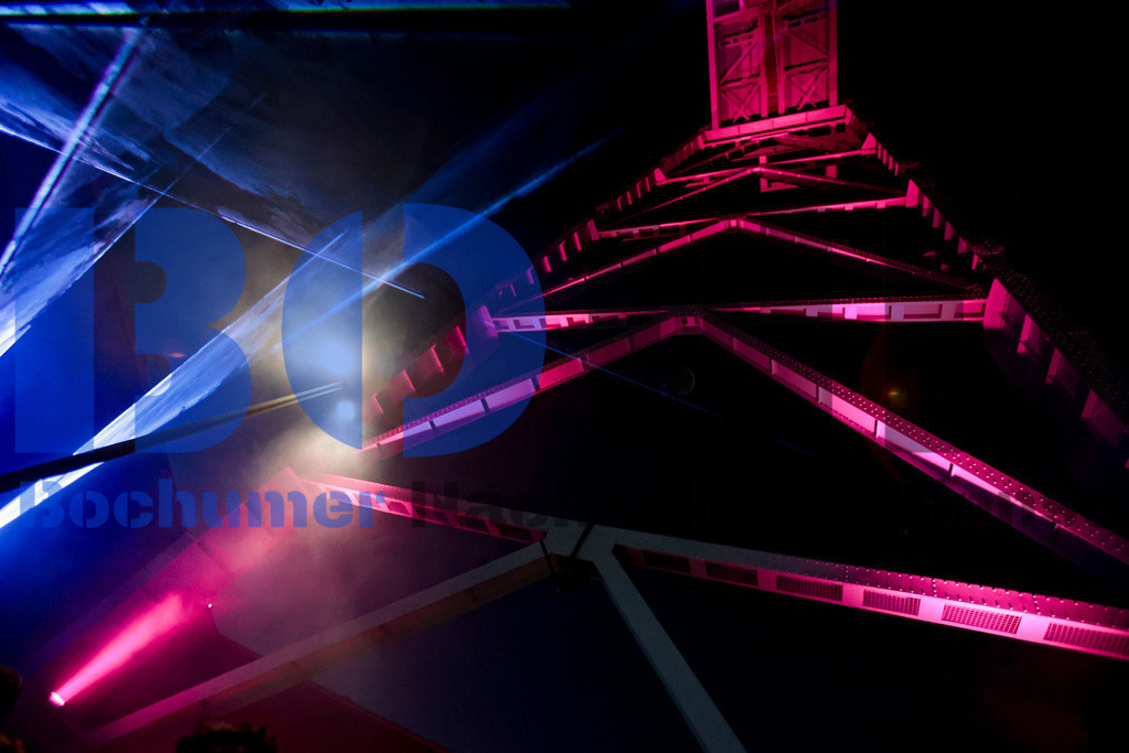 SES_BOCEXT20250626-65 | bond - Realisiert mit Pictrs.com