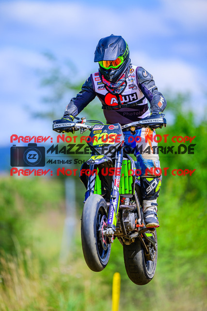 MaZZes_FotoMatrix_240713_6007705_9794 | UE40