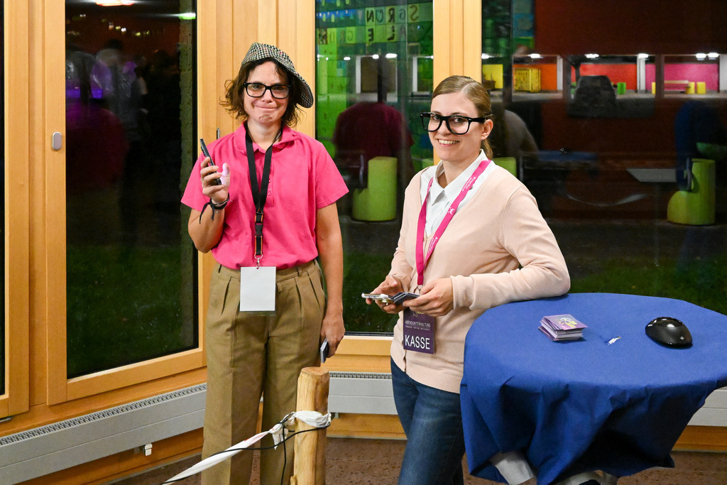 18. November 2022 - Abendundunterhaltung TV/DTV Neftenbach | 18. November 2022 / MZH Auenrain, Neftenbach
Abendundunterhaltung TV/DTV Neftenbach
Motto: Klick zum Glück
Bild: Sportfotografie Markus Aeschimann | www.markus-aeschimann.ch - Realisiert mit Pictrs.com