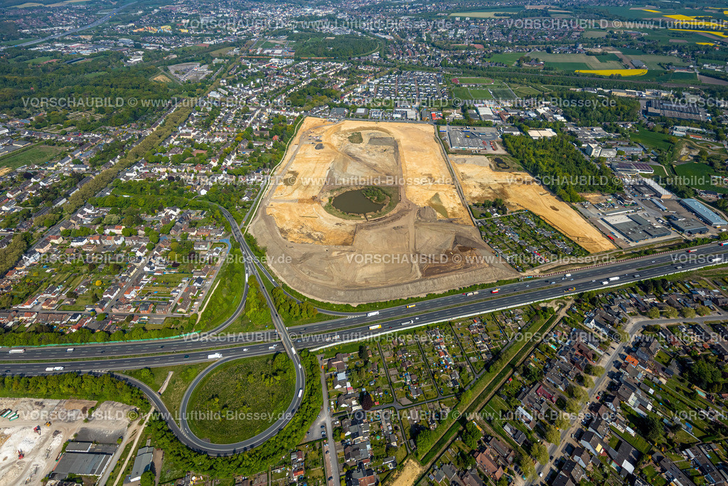 Recklinghausen220500970 | Luftbild der ehemaligen Trabrennbahn Recklinghausen, an der Autobahn A2, mit nördlicher Tangente der Blitzkuhlenstraße,  König-Ludwig, Recklinghausen, Ruhrgebiet, Nordrhein-Westfalen, Deutschland