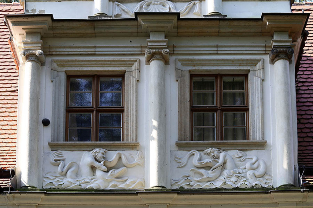 Torhaus Dölitz | Entdecke über 20 Kategorien Leipzig-Motive: Foto-Downloads, hochwertige Poster, Leinwand- & Fine-Art-Prints. Jetzt Lieblingsfoto im Bildlexikon Leipzig Shop bestellen!