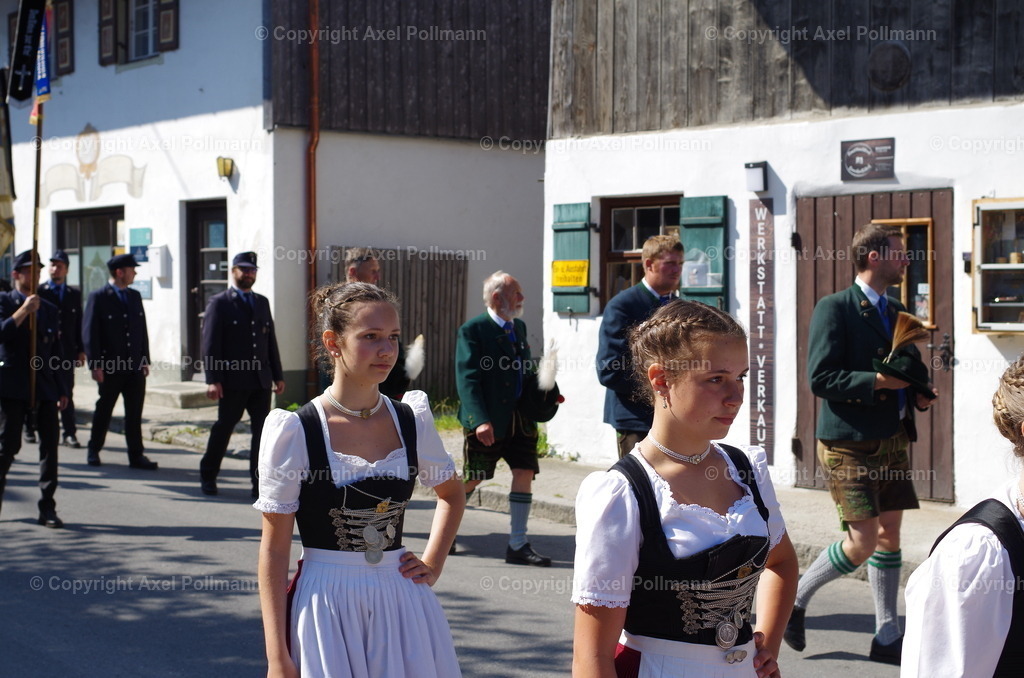 IMGP3680 | fotografiert von Axel PollmannLeonhardi Wallfahrt Benediktbeuern und Murnau, Fronleichnam, Fasching, Landschaft im Loisachtal und Benediktbeuern  - Realisiert mit Pictrs.com