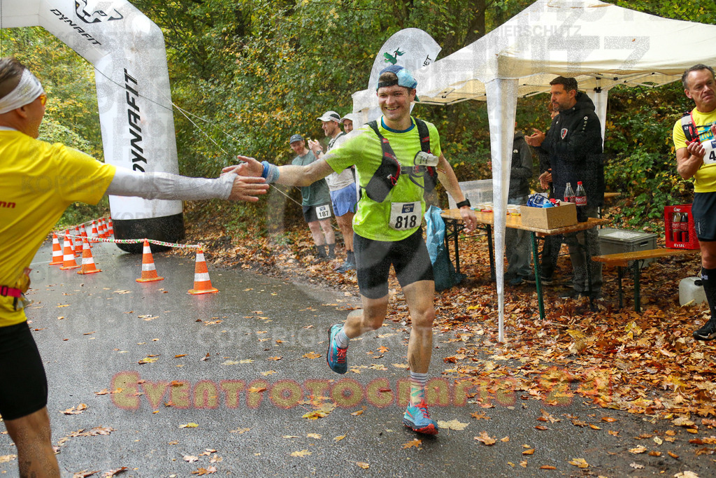 241027_0949_EX1_3391 | Sportfotografie im Rhein-Sieg Kreis, Köln, Bonn, NRW, Rheinland Pfalz, Hessen, etc. Unser Tätigkeitsfeld umfasst den Laufsport vom Volkslauf über den Marathon, Duathlon, Triathon bis zum Ultralauf wie Kölnpfad Ultra oder Schindertrail.
