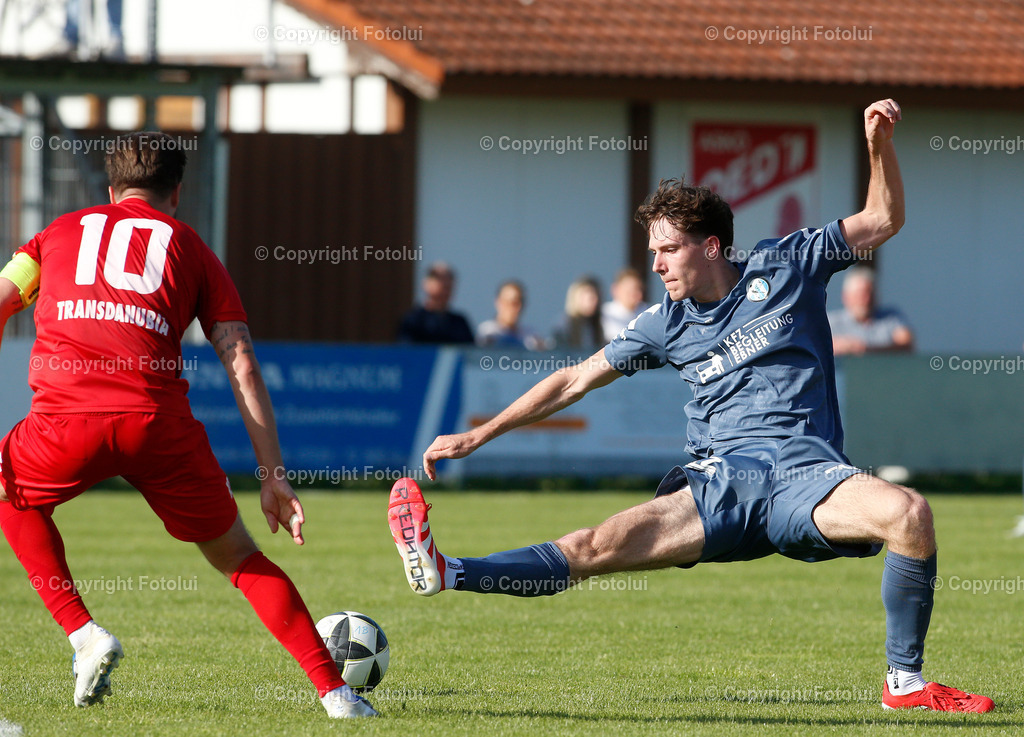 A_LUI_03052025_0029 | SPORT FUSSBALL LL.OST ASKOE OEDT 1B-USV ST.ULRICH 03.05.2025IM BILD: SIMON ABRAHAM (OEDT1B) UND PAUL VORDERNDERFLER (ST.ULRICH)FOTO:FOTOLUI