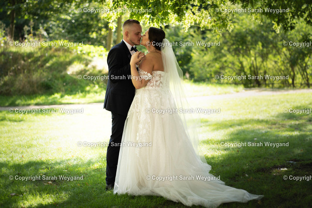 SWY09911 | Sari Weygand Fotoshop - Realisiert mit Pictrs.com