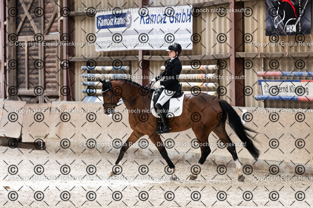 CL5A1324 | Emilia Reinking Fotografie - Realisiert mit Pictrs.com