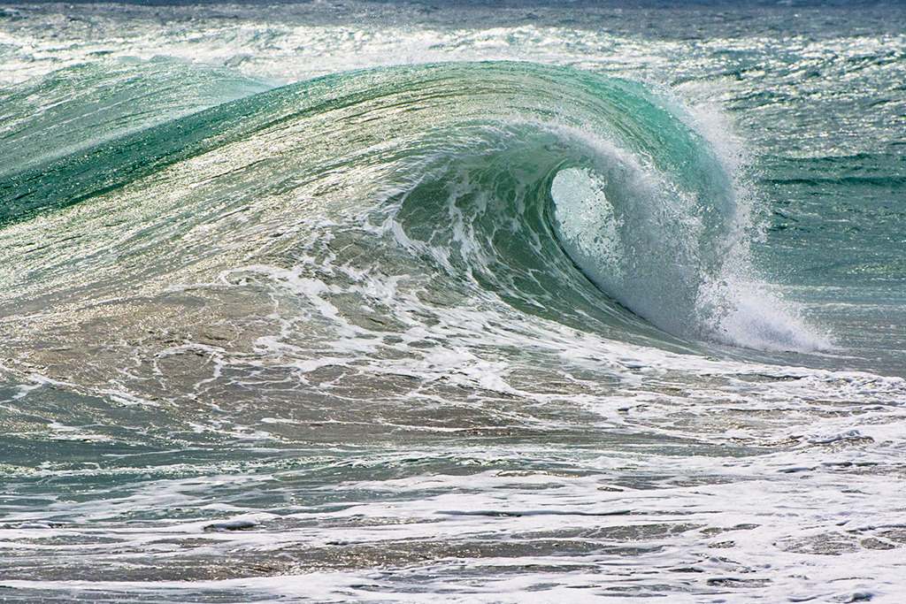 Welle im Sonnenlicht bei Ses Salines, Mallorca | Bestell-Nr. e_2014_03_1149 - Realisiert mit Pictrs.com