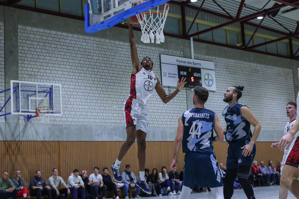 1.Regio BAYER GIANTS vs LippeBaskets Werne-61 | Fotos von Basketballspielen aus dem Raum NRW fotografiert von Gero Mueller-Laschet und Daniel Schaefer - Realized with Pictrs.com