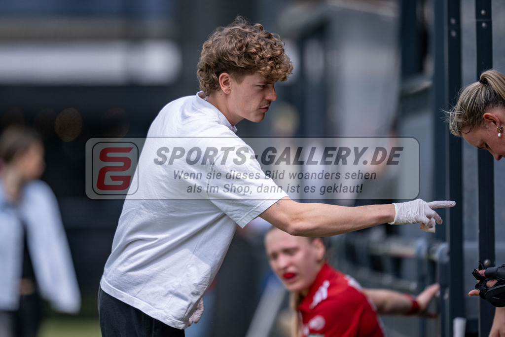 SM_20260510-DZ9_8596 | 1.Bundesliga Feld - Rückrunde(W) DCadA - RWK / 1:0