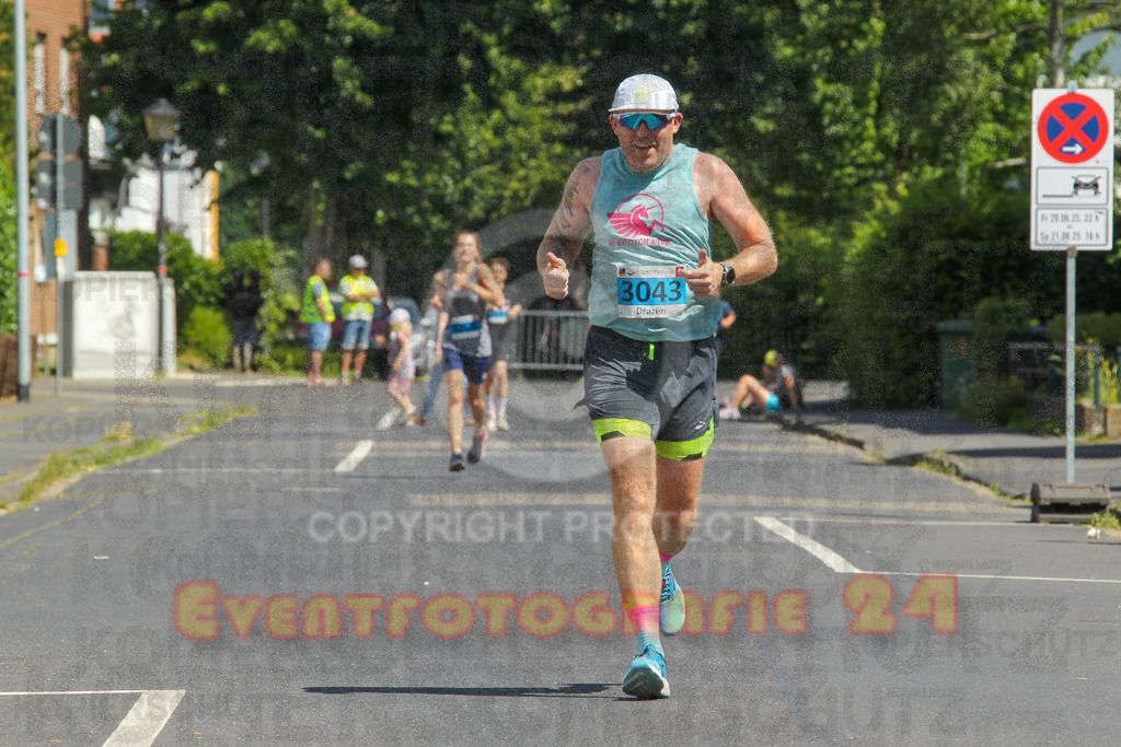 250621_1148_EV4_5201 | Sportfotografie im Rhein-Sieg Kreis, Köln, Bonn, NRW, Rheinland Pfalz, Hessen, etc. Unser Tätigkeitsfeld umfasst den Laufsport vom Volkslauf über den Marathon, Duathlon, Triathon bis zum Ultralauf wie Kölnpfad Ultra oder Schindertrail.