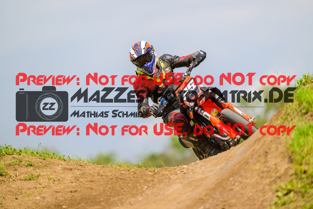 MaZZes_FotoMatrix_240622_6007705_9903 | UE40