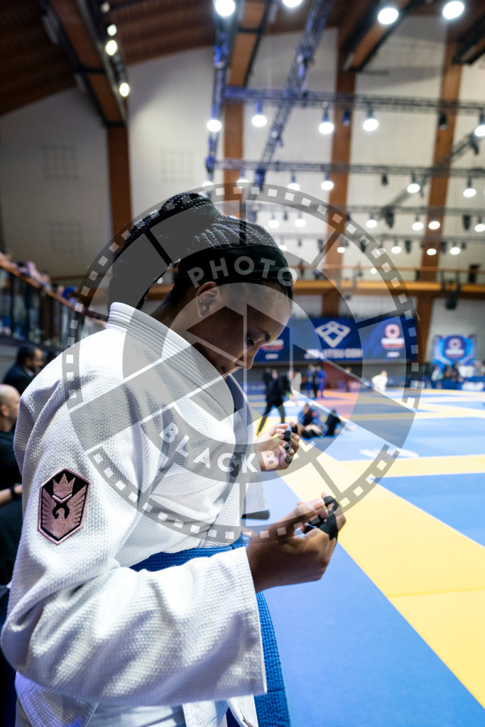 20240121PBB6283 | Fighters compete during the second day of the IBJJF European Championship in Paris, France, on January 21, 2024.