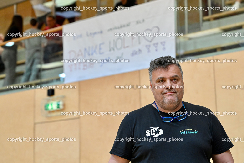 SC Ferlach vs. WAT Atzgersdorf | Buchbauer Wolfgang Assistentcoach SC Ferlach Damen, Transparent Buchbauer SC Ferlach vs. WAT Atzgersdorf, SC Ferlach vs. WAT Atzgersdorf am 12.05.2024 in Ferlach (Ballspielhalle Ferlach), Austria, (Photo by Bernd Stefan)