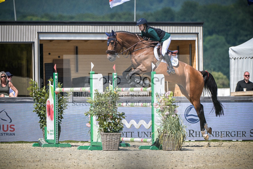 DOS_5782 | Entdecke hochwertige Reitturnierfotos von Foto Oger. Professionell, emotional und authentisch – jetzt Lieblingsmomente im Shop bestellen.Deutschlandweite Turnierfotografie. - Realisiert mit Pictrs.com