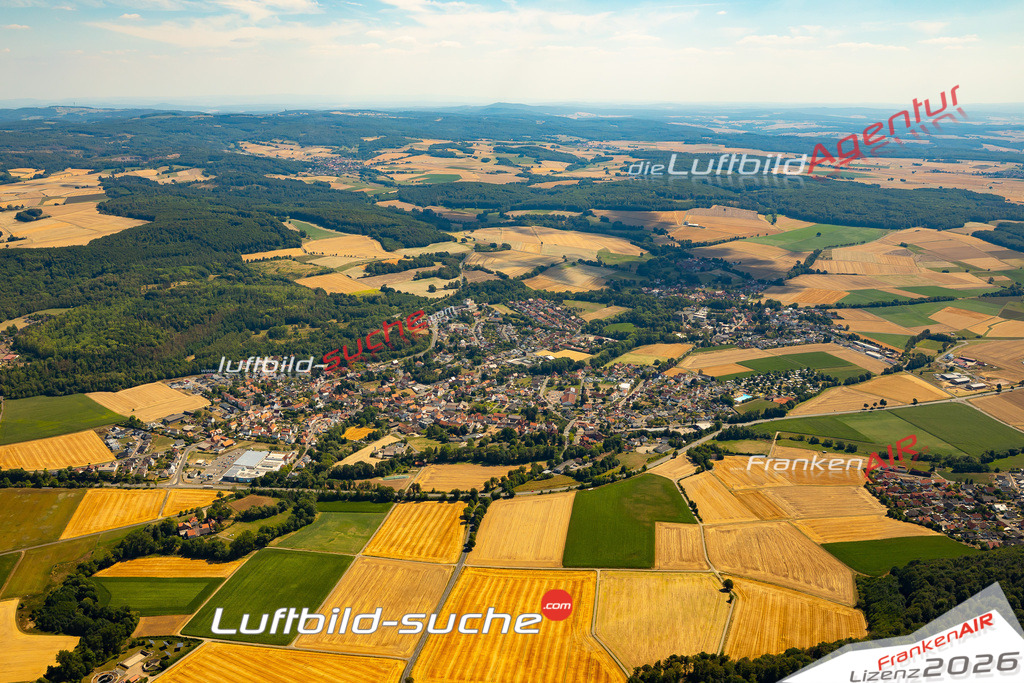 Das Luftbild der Stadt Frielendorf wurde 2022 vom Flugzeug heraus erstellt (keine Drohnen-Aufnahmen) Aufnahmehöhe ca.450 Meter- hohe Bildauflösung und Druck-Qualität. Garantiert!