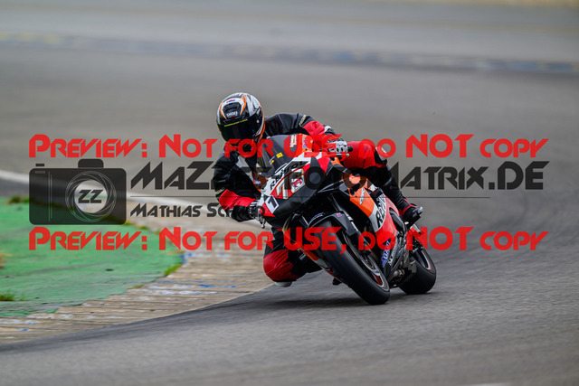 MaZZes_Fotomatrix_20240923_6007705_6698 | GELB