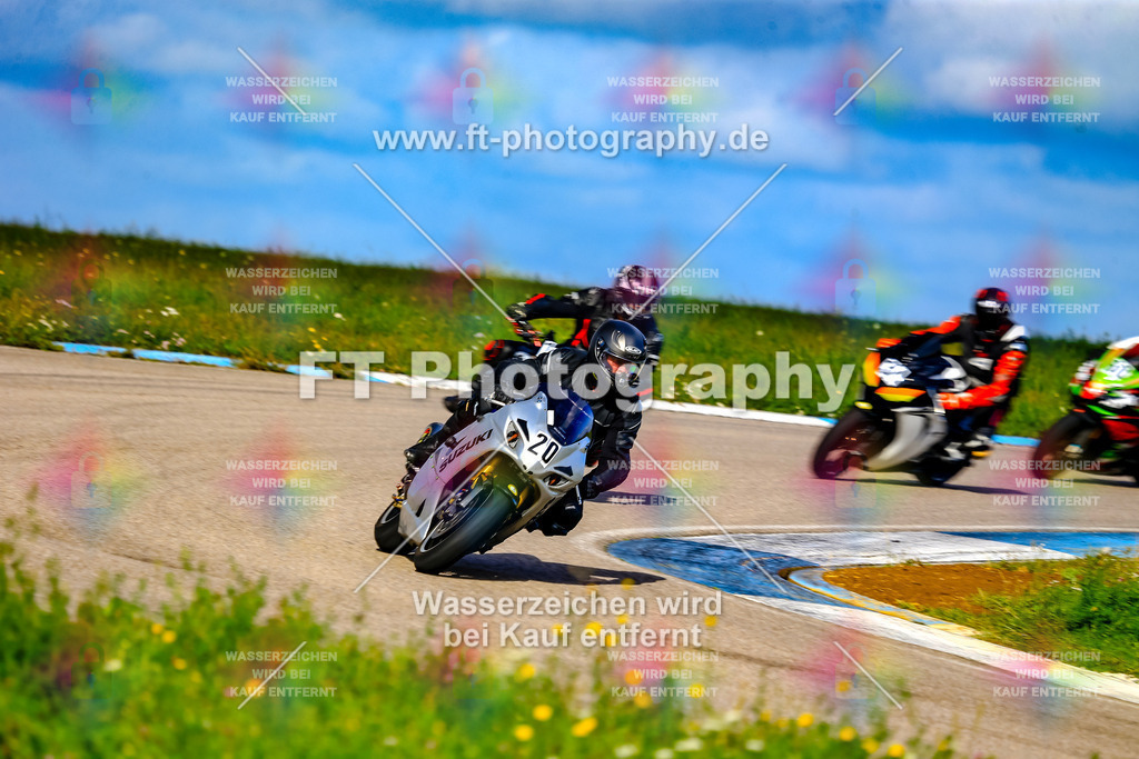 020-4973 | Hier findet Ihr Bilder von Touristenfahrten auf der Nürburgring Nordschleife oder von anderen Veranstaltungen die ich besucht habe. Viel Spass beim Durch Schauen 