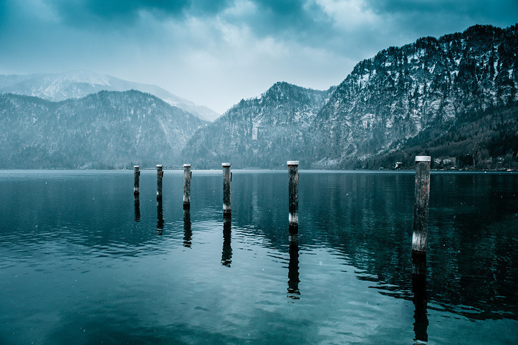 Snowy day at Unterach at Attersee | MiBArts Photography - Realisiert mit Pictrs.com