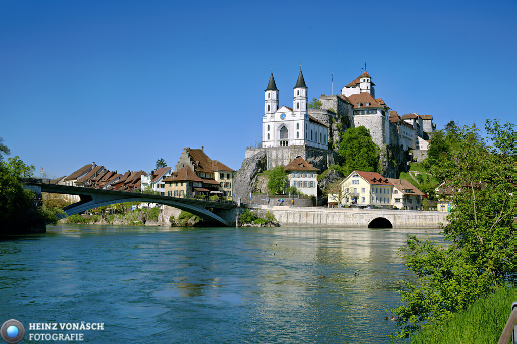 Alte_Architektur_0045 | Sequence: {_DSC3854.dng: TV=0.000400, AV=8.0, Bias=0.0} {_DSC3855.dng: TV=0.000800, AV=8.0, Bias=0.0} {_DSC3856.dng: TV=0.001563, AV=8.0, Bias=0.0} {_DSC3857.dng: TV=0.003125, AV=8.0, Bias=0.0} {_DSC3858.dng: TV=0.006250, AV=8.0, Bias=0.0} {_DSC3859.dng: TV=0.012500, AV=8.0, Bias=0.0} {_DSC3860.dng: TV=0.025000, AV=8.0, Bias=0.0} {_DSC3861.dng: TV=0.050000, AV=8.0, Bias=0.0} {_DSC3862.dng: TV=0.100000, AV=8.0, Bias=0.0}  - Realisiert mit Pictrs.com