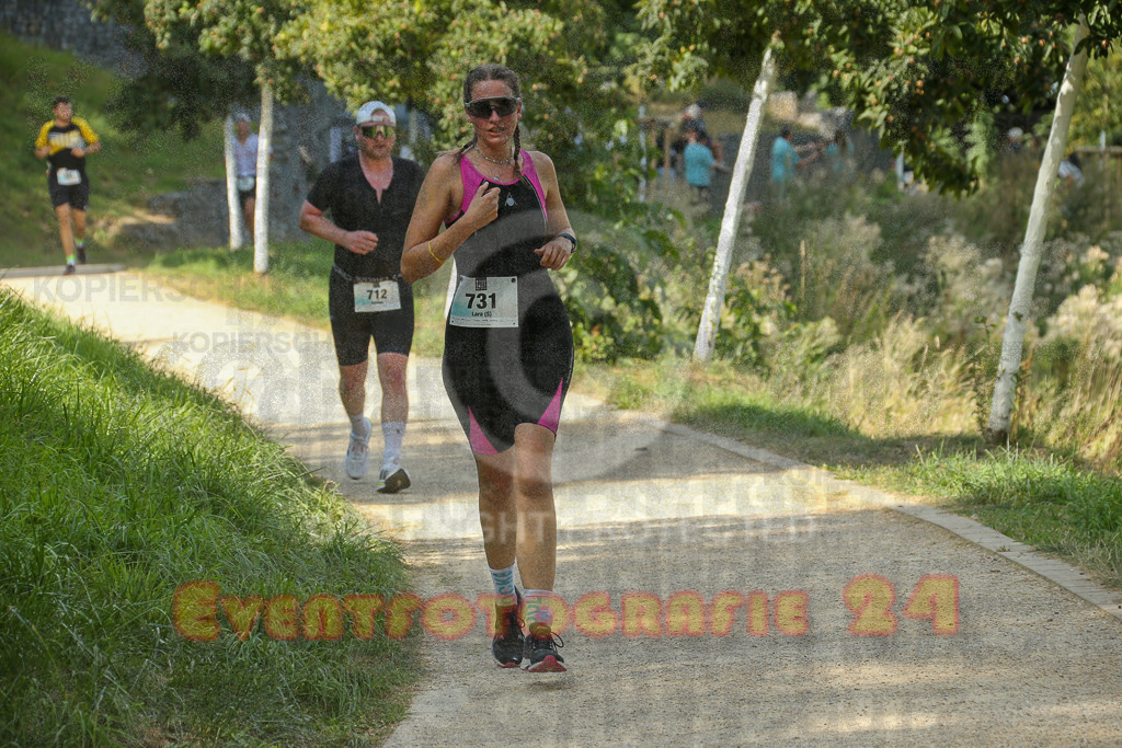 250824_1447_EX1_7597 | Sportfotografie im Rhein-Sieg Kreis, Köln, Bonn, NRW, Rheinland Pfalz, Hessen, etc. Unser Tätigkeitsfeld umfasst den Laufsport vom Volkslauf über den Marathon, Duathlon, Triathon bis zum Ultralauf wie Kölnpfad Ultra oder Schindertrail.