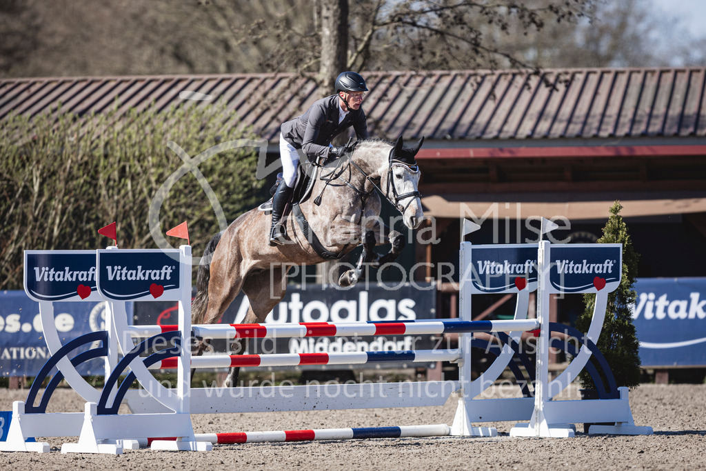 250408_Mühlen_SprPf-A2-290 | Deine schönsten Turniermomente als professionelle Fotos! Entdecke hochwertige Pferdesport-Fotografie im Online-Shop. Jetzt Fotos finden & bestellen!