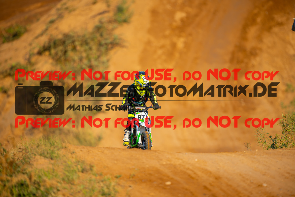 MaZZes-Fotomatrix-20260815-598769 | ROOKIES
