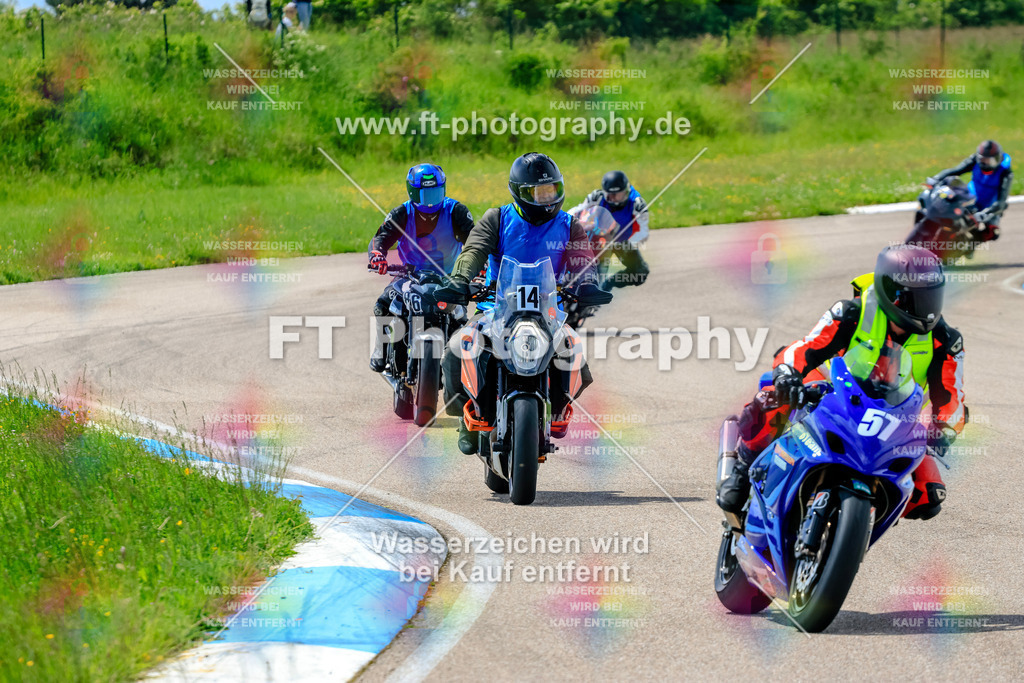 MotoTeam-0071 | Hier findet Ihr Bilder von Touristenfahrten auf der Nürburgring Nordschleife oder von anderen Veranstaltungen die ich besucht habe. Viel Spass beim Durch Schauen 