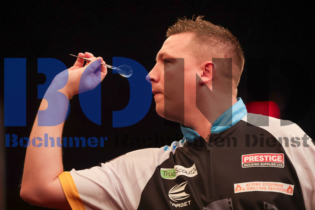  29.10.2023 - 
 | Sebastian Sendlak / Bochumer Nachrichtendienst (BOND) - PDC European Darts Championship: Viertelfinale {Persons shown} - Realisiert mit Pictrs.com