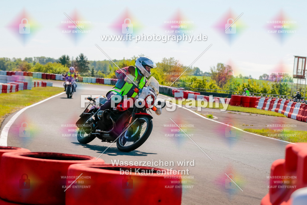 Moto-TeamOBK-21384 | Hier findet Ihr Bilder von Touristenfahrten auf der Nürburgring Nordschleife oder von anderen Veranstaltungen die ich besucht habe. Viel Spass beim Durch Schauen 
