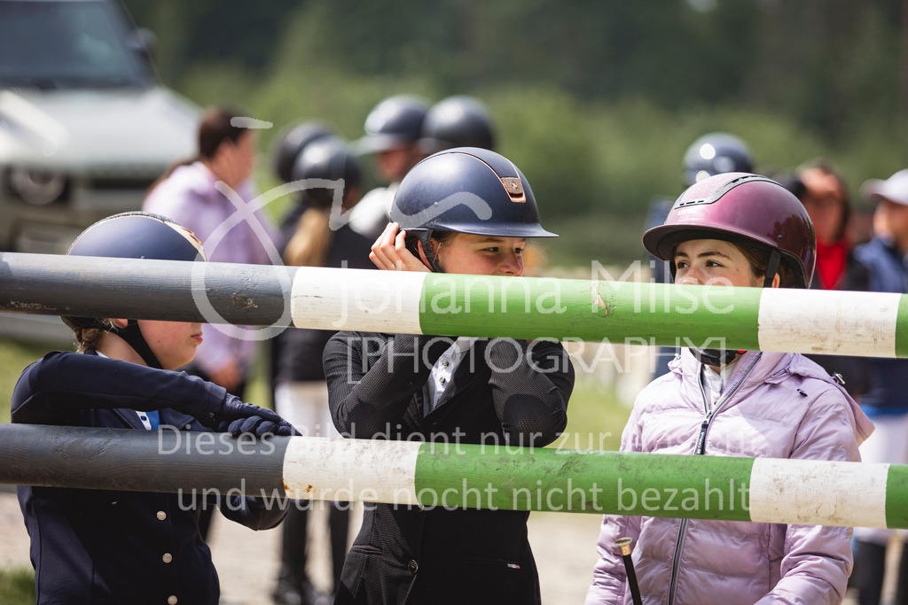 240519_Kalthof_Teamspringen-301 | Deine schönsten Turniermomente als professionelle Fotos! Entdecke hochwertige Pferdesport-Fotografie im Online-Shop. Jetzt Fotos finden & bestellen!