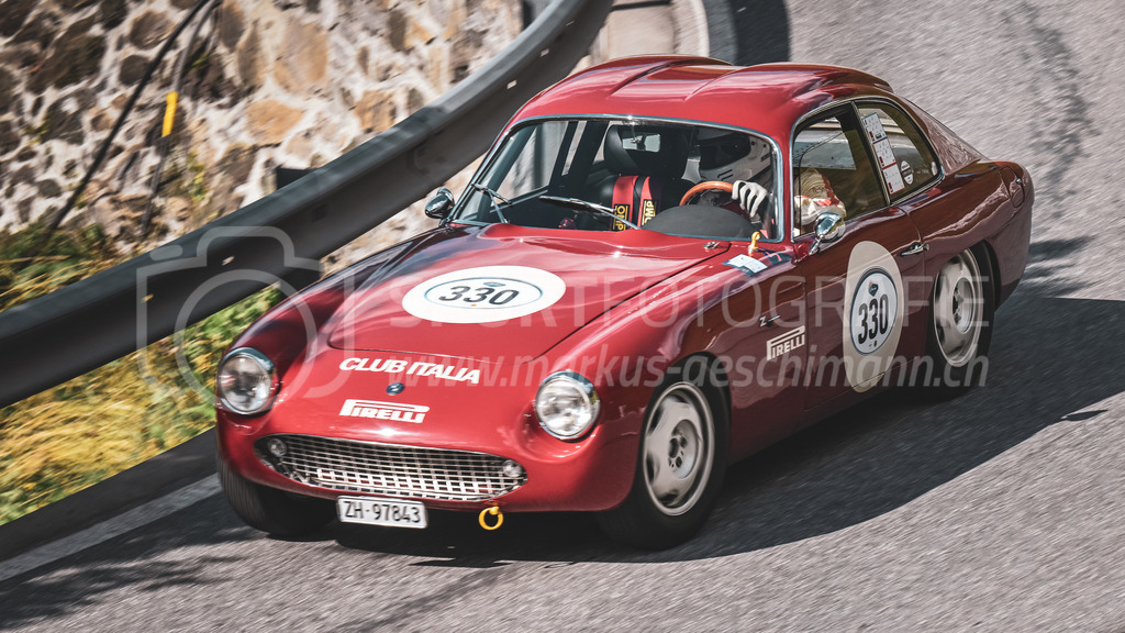 19. Arosa ClassicCar 2023 - 2. September 2023 | 19. Arosa ClassicCar 2023
Arosa, Schweiz
Rossetti Gian-Pietro aus Zürich mit der Startnummer 330 in einem O.S.C.A 1600 GTS Zagato, Jahrgang 1960, in der Klasse Sport Trophy.
@arosaclassiccar, @arosa.official, #arosaclassiccar, #arosa, #76curves, #classiccar
Bild: Sportfotografie Markus Aeschimann | www.markus-aeschimann.ch - Realisiert mit Pictrs.com