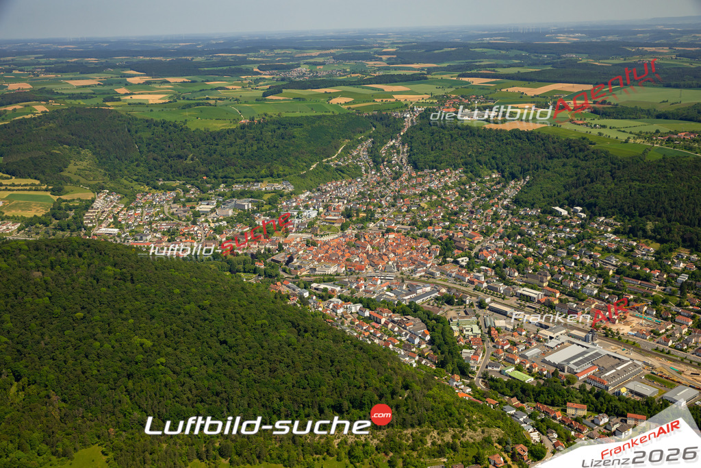 Das Luftbild zeigt Zentrum Mosbach - Die Luftaufnahme wurde 2023 vom UL-Flugzeug aus erstellt ( keine Drohne ) - Hochauflösende Luftaufnahme - Für grossformatige Ausdrucke geeignet. Die Geschenkidee !Mit Lizenz und Bildrechte bestellbar