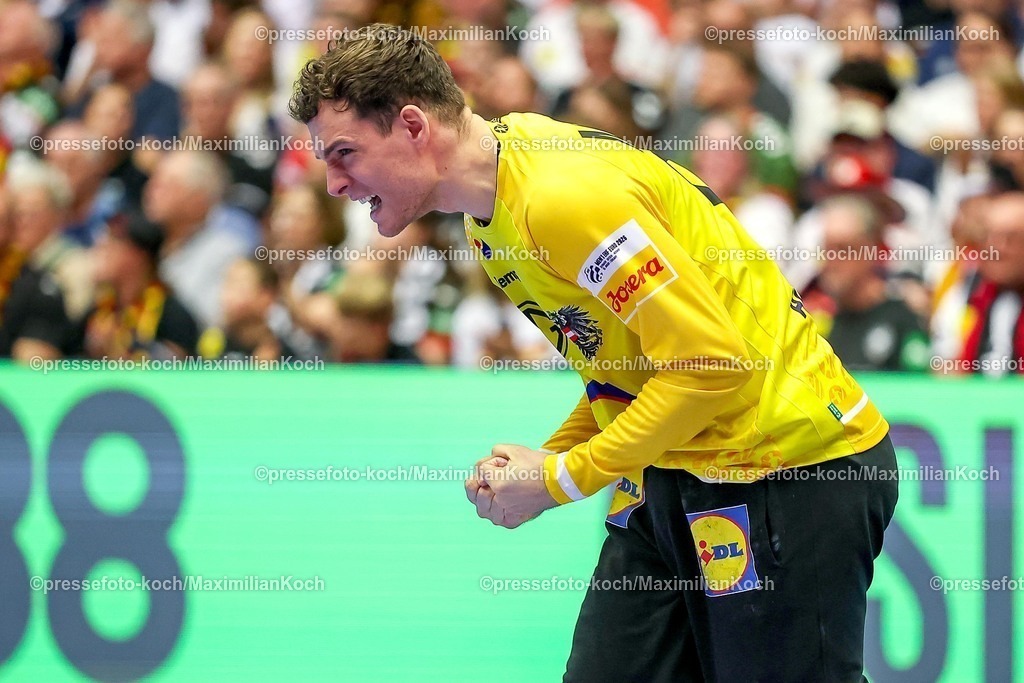 EHF17012601087 | 17.01.2026, Handball, Men's EHF EURO 2026, Österreich - Spanien, Jyske Bank Boxen in Herning, Dänemark, Preliminary Round:  Constantin Möstl (Austria #98) jubelnd