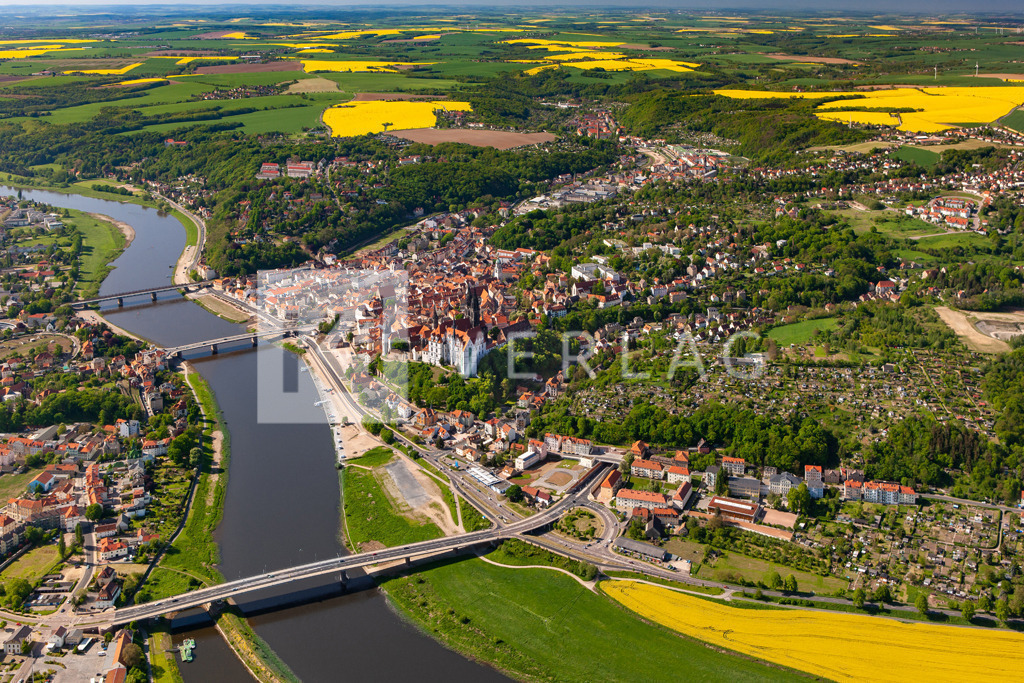 Wandbild-Meissen-Albrechtsburg-Luftbild-0I81164 | Das sächsische Meissen aus der Luft fotografiert. - Realisiert mit Pictrs.com