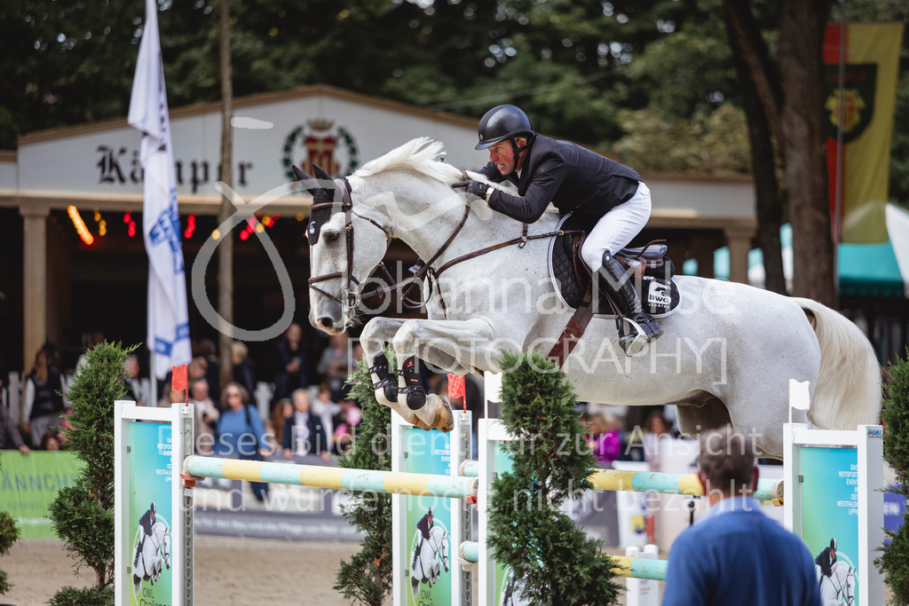 240915_OWLCh_GP-832 | Deine schönsten Turniermomente als professionelle Fotos! Entdecke hochwertige Pferdesport-Fotografie im Online-Shop. Jetzt Fotos finden & bestellen!