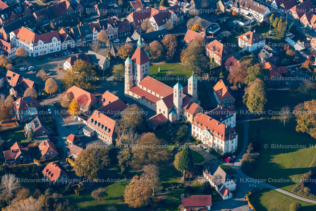 Luftbilder Freckenhorst-5392 | Luftbildfotografie Luftbilder Freckenhorst Stiftskirche St. Bonifatius - Realisiert mit Pictrs.com