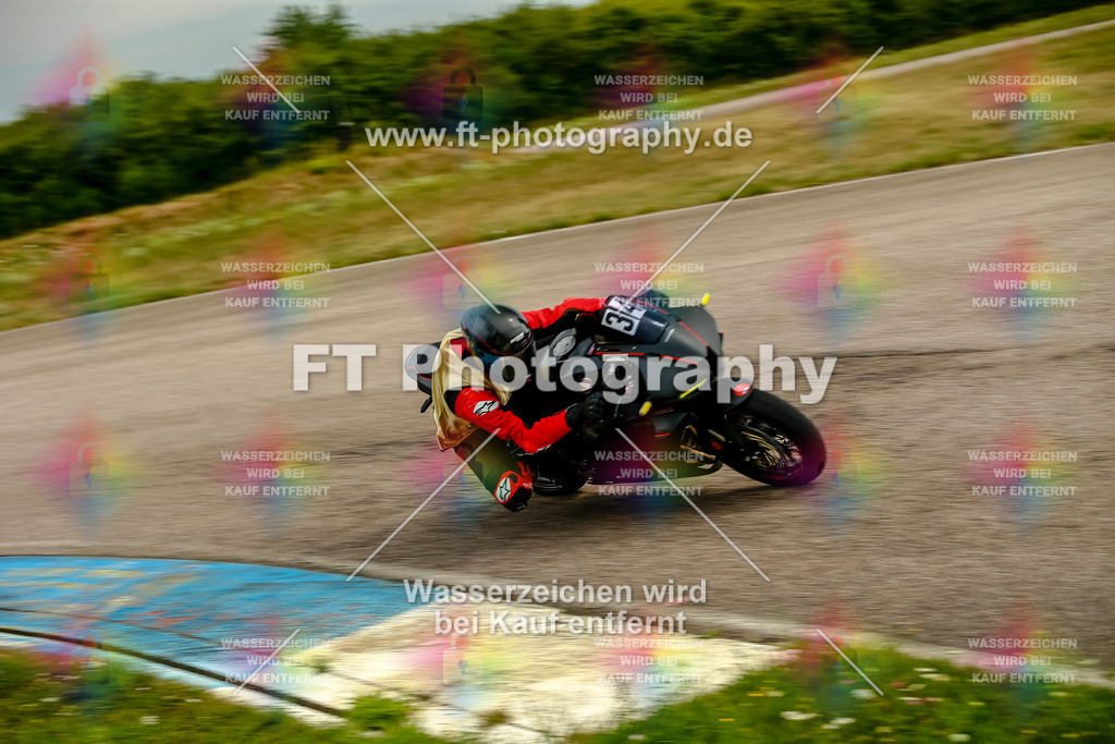 Chambley Juli-1370 | Hier findet Ihr Bilder von Touristenfahrten auf der Nürburgring Nordschleife oder von anderen Veranstaltungen die ich besucht habe. Viel Spass beim Durch Schauen 