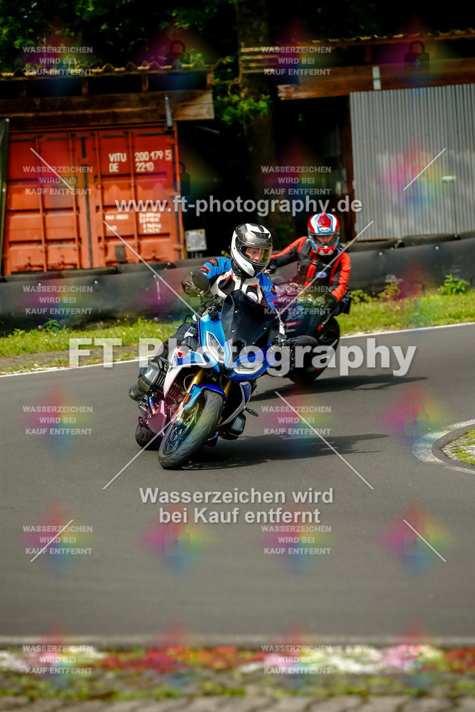 VBK-4521 | Hier findet Ihr Bilder von Touristenfahrten auf der Nürburgring Nordschleife oder von anderen Veranstaltungen die ich besucht habe. Viel Spass beim Durch Schauen 