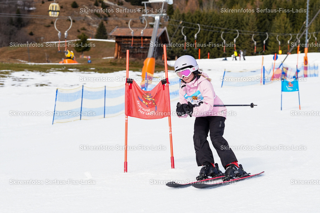 SRF_19.12.2025 0221 | SRF_19.12.2025 0221 - Realisiert mit Pictrs.com