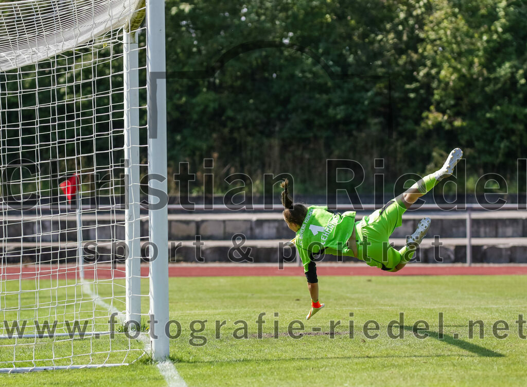 2023-09-09_113_FC_Bayern_Muenchen_gegen_SC_Freiburg | Aschheim, Deutschland, 09.09.2023:
Fußball, B-Juniorinnen-Bundesliga Süd 2023 / 2024, 1. Spieltag, FC Bayern München gegen SC Freiburg, Endergebnis: 4:0

Foto: Christian Riedel / fotografie-riedel.net
