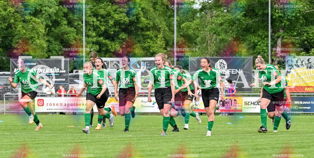 GER, FC Hauingen - SV Waldhaus, Frauen-Fussball, Rothaus Bezirkpokal, Finale, Saison 2024/2025, 29.05.2025 | Jubel nach dem Sieg im ElfmeterschiessenGER, FC Hauingen - SV Waldhaus, Frauen-Fussball, Rothaus Bezirkpokal, Finale, Saison 2024/2025, 29.05.2025Foto: TH Fotografie/Thomas Hess