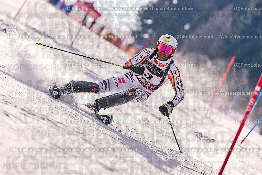 _ALP3669_MASTERS-WM_Reiteralm_A_SL-I_ZINI Luca | FISWORLD CHAMPIONSHIPSMASTERS ALPINE SKIING, 23. – 28. MÄRZ 2026 - REITERALM | STMK | AUT.   Veranstaltet vom Masters-Referat des Deutschen Skiverbandes (DSV). Durchführende Organisation: WSV Pichl-Reiteralm, unterstütutzt von den Bergbahnen REITERALM bei Schladming und SKI AUSTRIA.                            Disziplinen:  Super-G, GiantSlalom, Slalom.                                                 Kategorien:  A (Herrn 30-59 Jahre), B (Herrn ab 60 Jahre), C (Damen 30-59 Jahre), D (Damen ab 60 Jahre).                Rennstrecken:   Gasselhöhe und Muldenliftpiste auf der Reiteralm.