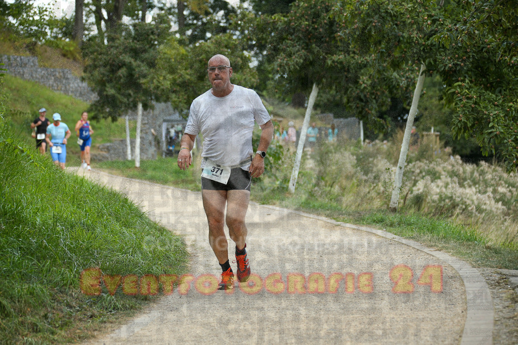 250824_1404_EX1_4858 | Sportfotografie im Rhein-Sieg Kreis, Köln, Bonn, NRW, Rheinland Pfalz, Hessen, etc. Unser Tätigkeitsfeld umfasst den Laufsport vom Volkslauf über den Marathon, Duathlon, Triathon bis zum Ultralauf wie Kölnpfad Ultra oder Schindertrail.